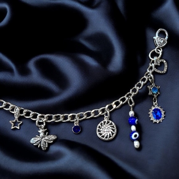 Bag chain Bag charm Silver toned New and Vintage charms Unique One of a kind 11” - Picture 4 of 16